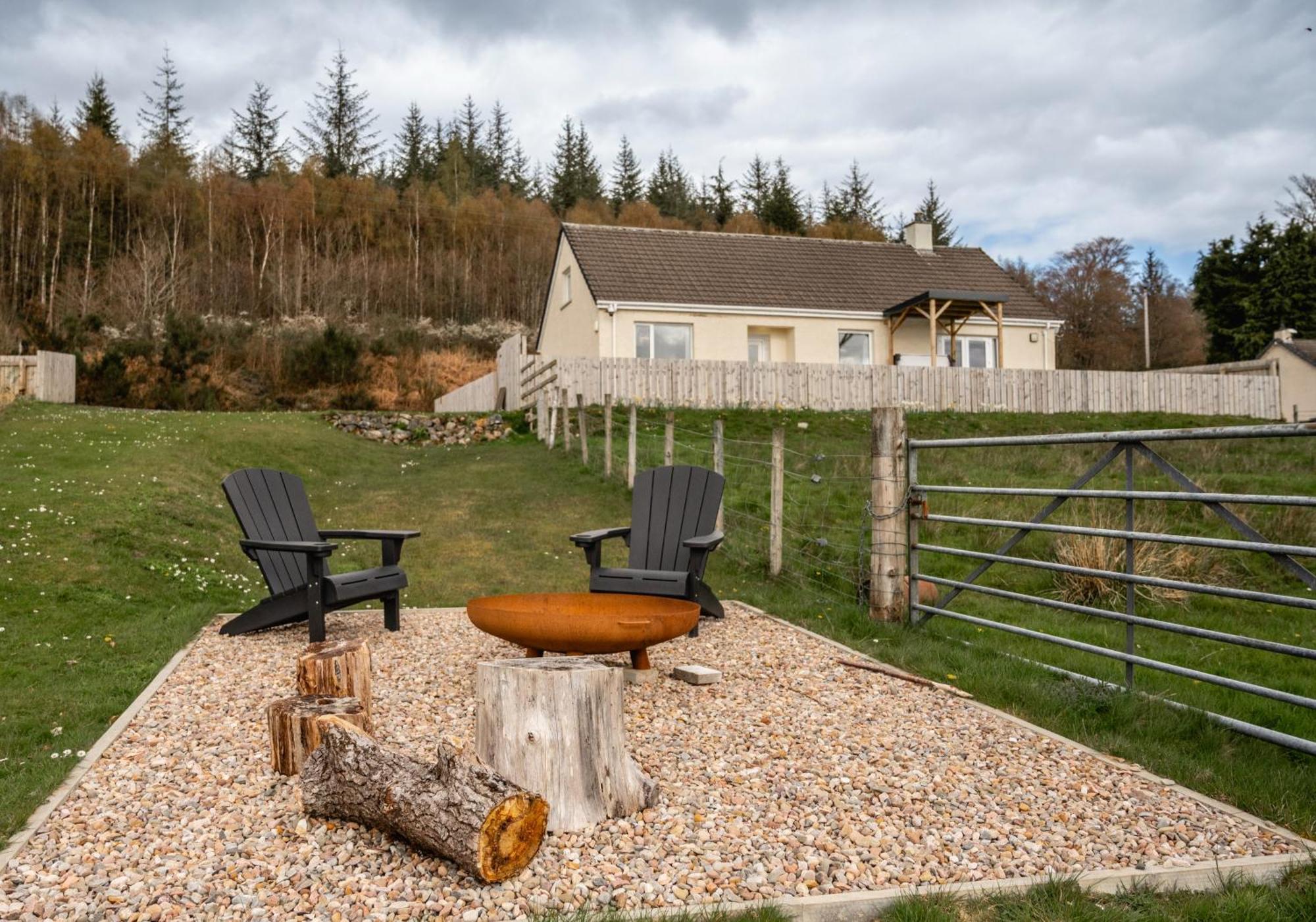 Loch Ness Cottage Fort Augustus Exteriér fotografie